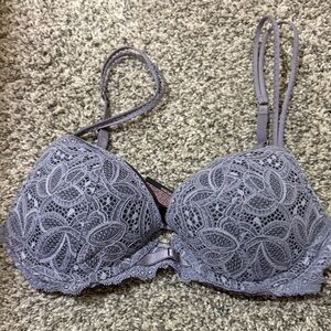 Victoria's Secret Lace Bra in lilac